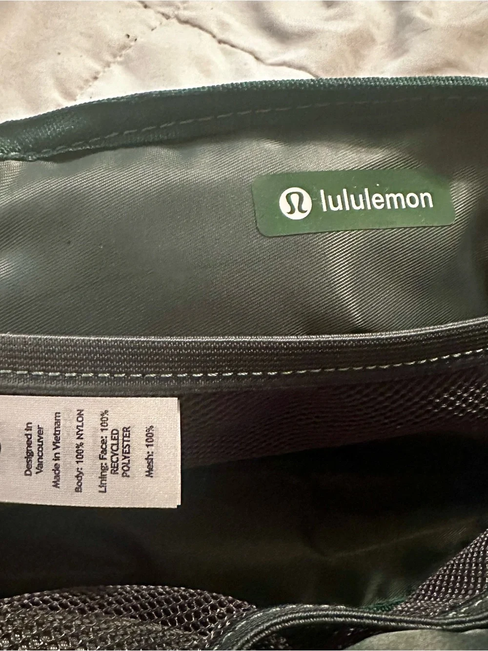 Lululemon Everywhere Belt Bag NWT